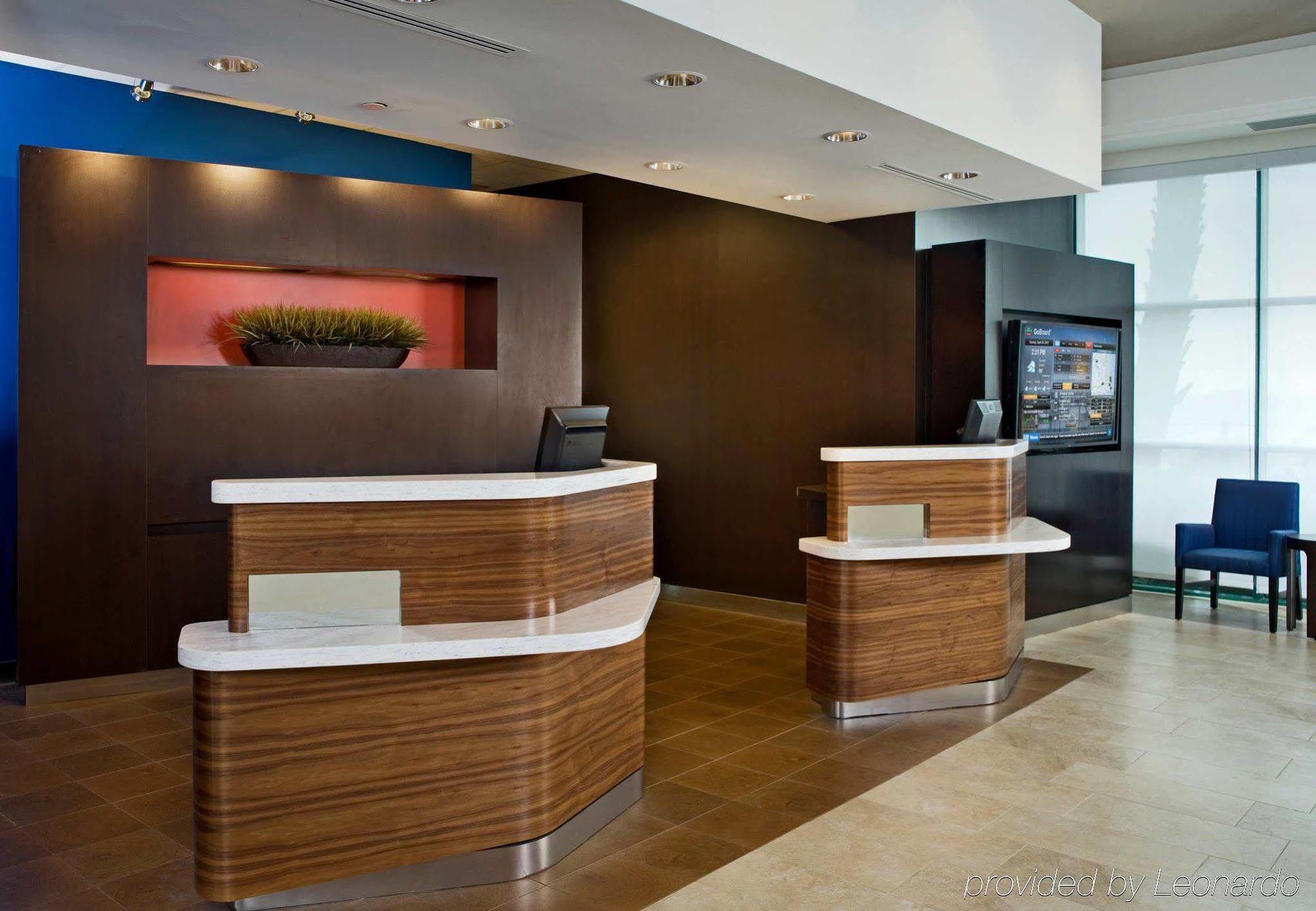 Courtyard Oceanfront/south Hotel 3*