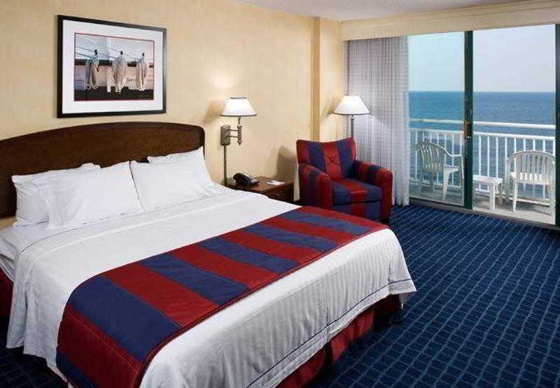 Hotel Courtyard Oceanfront/south 3*