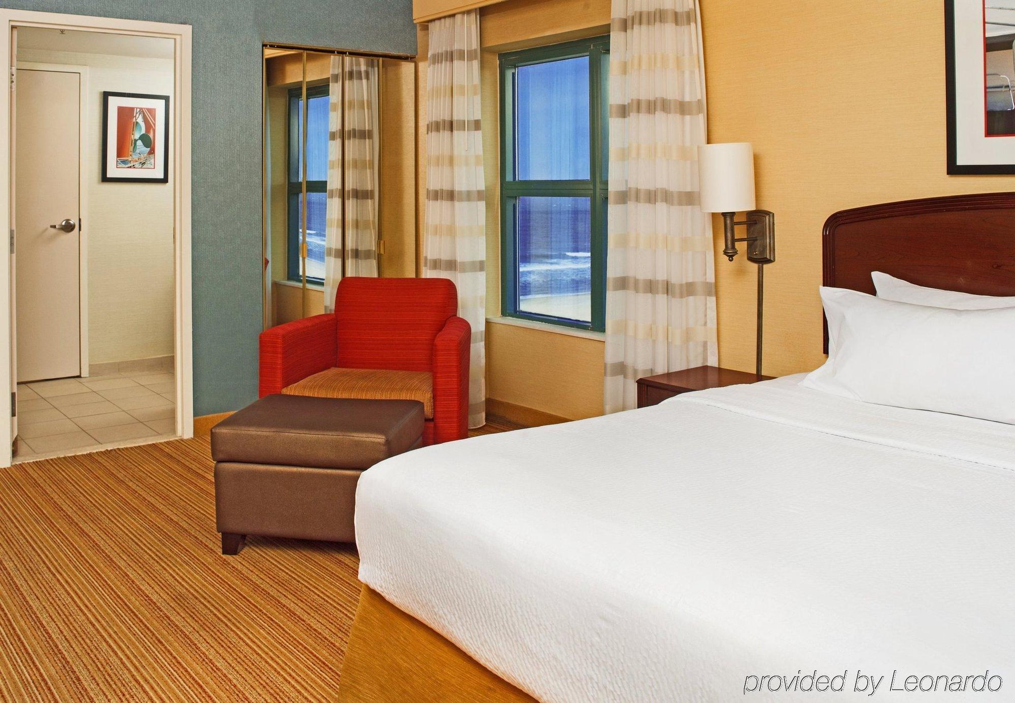 Hotel Courtyard Virginia Oceanfront/south