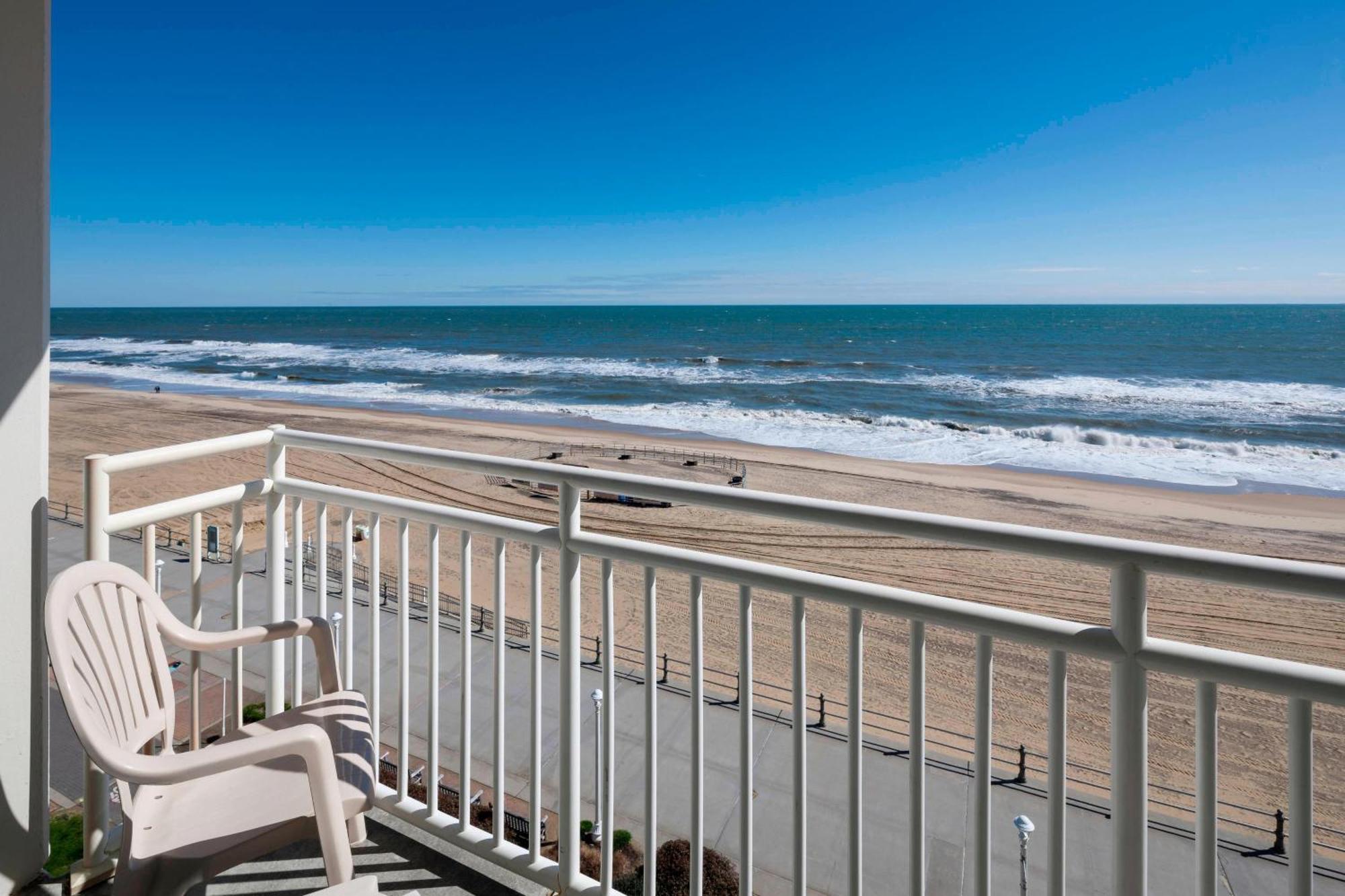 Courtyard Oceanfront/south Hotel Virginia Beach